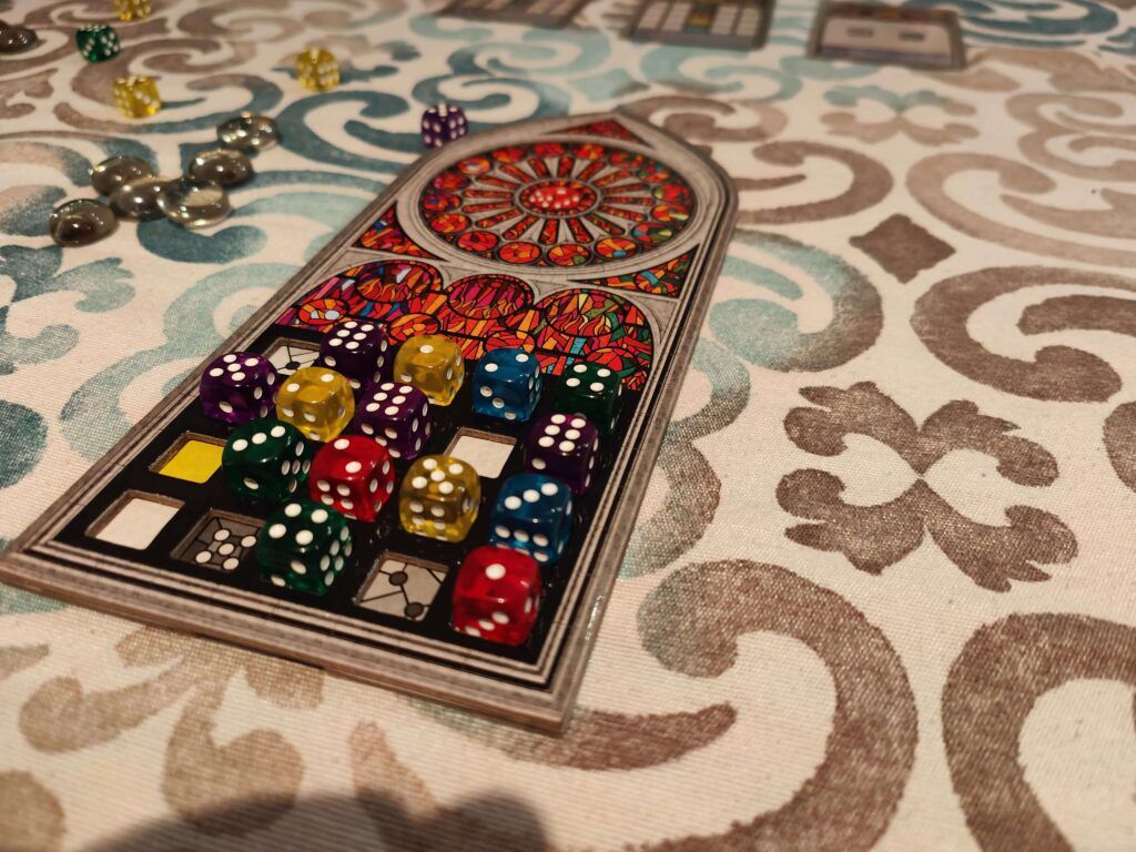 vitral y tributos juego de mesa sagrada